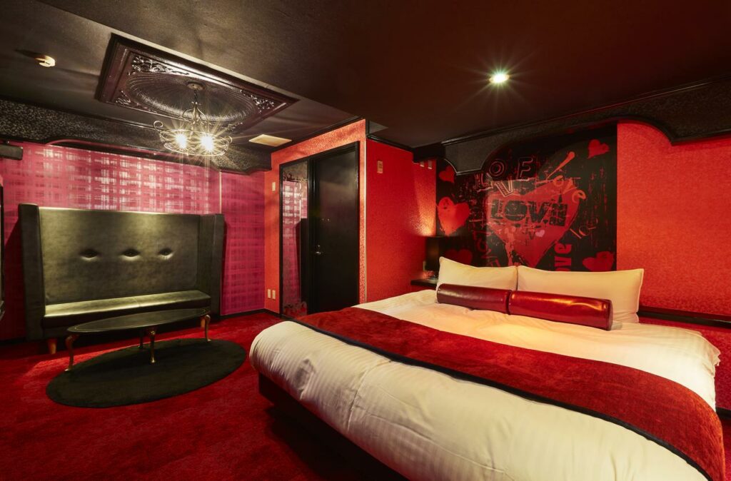 Love Hotel 